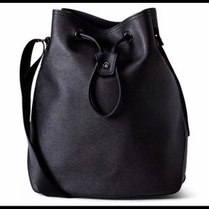 Lululemon Crossbody Bucket Bag